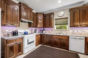 2526 Perez Rd, Pasadena, TX 77502 - Photo 7