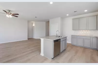 611 Rockbridge Drive, Huntsville, TX 77340 - Photo 17