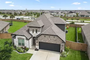 13126 Chateau Landing Dr, Texas City, TX 77568 - Photo 3