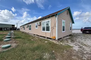 1301 N Ocean Dr, Port Lavaca, TX 77979 - Photo 23