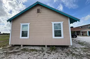 1301 N Ocean Dr, Port Lavaca, TX 77979 - Photo 25