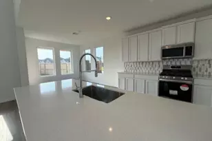 1370 S Shepard Dr, Dayton, TX 77535 - Photo 5