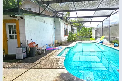 1030 N 1st Street, Baytown, TX 77520 - Photo 13