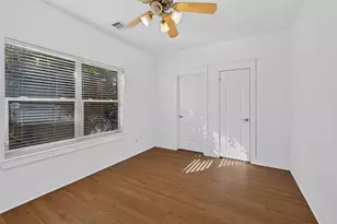205 Riley Ln, Houston, TX 77003 - Photo 25