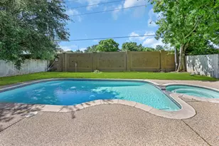 2910 Norwich St, Pearland, TX 77584 - Photo 23