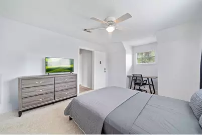 11506 Long Pine Drive, Houston, TX 77077 - Photo 15