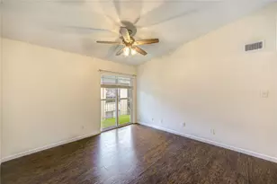 2120 Wilcrest Dr, Houston, TX 77042 - Photo 11