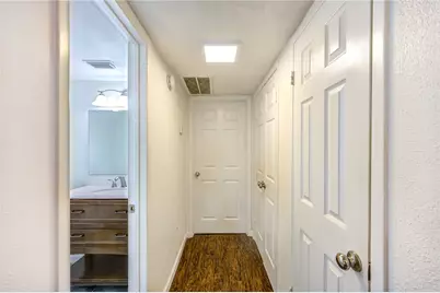2120 Wilcrest Drive #226, Houston, TX 77042 - Photo 17