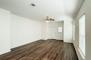 821 Stoney Pt Ln, Dayton, TX 77535 - Photo 7