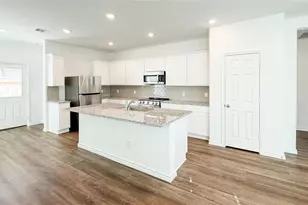 821 Stoney Pt Ln, Dayton, TX 77535 - Photo 5
