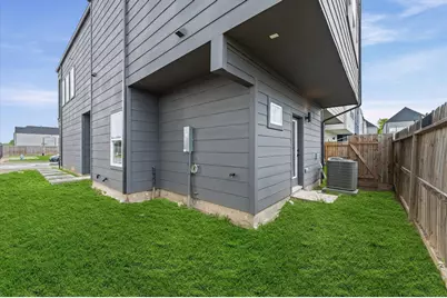 3002 Jensen Springs Lane, Houston, TX 77026 - Photo 33