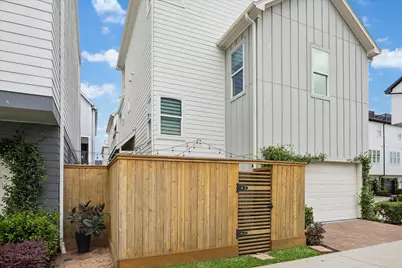8741 Park Kolbe Lane, Houston, TX 77080 - Photo 31