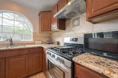 6703 Winton Street, Houston, TX 77021 - Photo 17