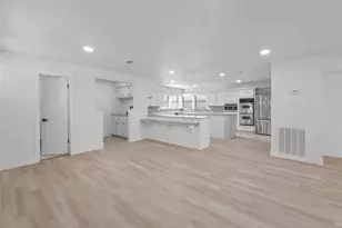 190 Dawns Edge Dr, Conroe, TX 77356 - Photo 11