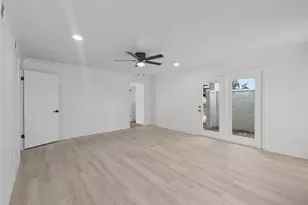 190 Dawns Edge Dr, Conroe, TX 77356 - Photo 15