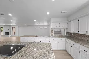 190 Dawns Edge Dr, Conroe, TX 77356 - Photo 13