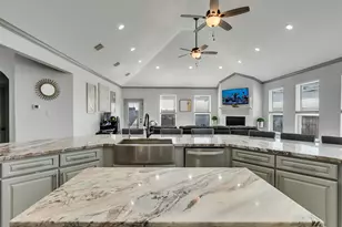 14323 Blanco Dr, Baytown, TX 77523 - Photo 25
