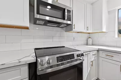 724 Country Place Drive #E, Houston, TX 77079 - Photo 19