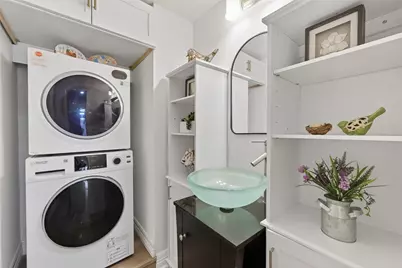 724 Country Place Drive #E, Houston, TX 77079 - Photo 21