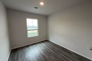 505 Hines Ave, Willis, TX 77378 - Photo 17