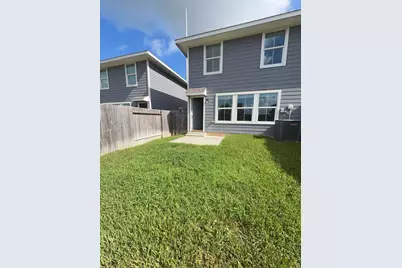 505 Hines Avenue #B, Willis, TX 77378 - Photo 5