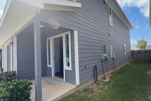 505 Hines Ave, Willis, TX 77378 - Photo 3