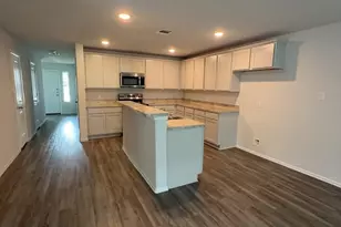 505 Hines Ave, Willis, TX 77378 - Photo 3