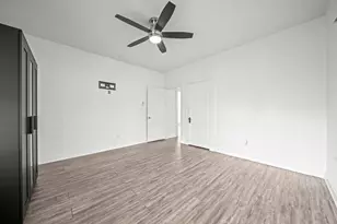 5711 Sherman St, Houston, TX 77011 - Photo 15