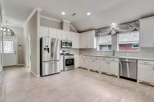 171 Merryweather Pl, Conroe, TX 77384 - Photo 9