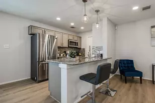 1304 Robin St, Houston, TX 77019 - Photo 7