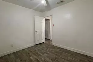 3819 Botany Ln, Houston, TX 77047 - Photo 3