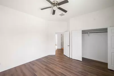 6413 N Ridgecrest Drive, Hitchcock, TX 77563 - Photo 23