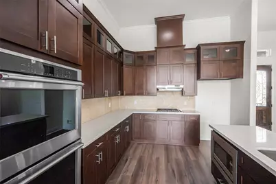 6413 N Ridgecrest Drive, Hitchcock, TX 77563 - Photo 5