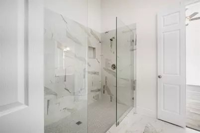 6413 N Ridgecrest Drive, Hitchcock, TX 77563 - Photo 19