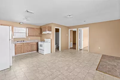 2200 Peach Avenue #3, Bay City, TX 77414 - Photo 11