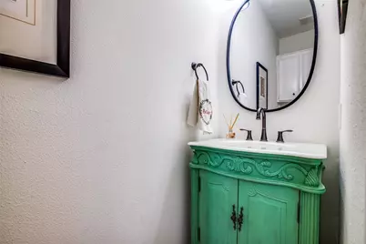 7 Deer Lake Court, The Woodlands, TX 77381 - Photo 15