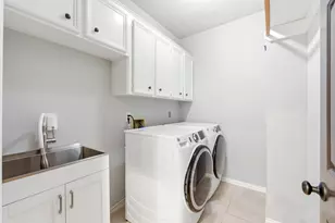 7 Deer Lake Ct, The Woodlands, TX 77381 - Photo 13