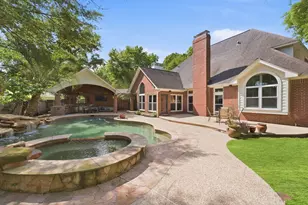 7 Deer Lake Ct, The Woodlands, TX 77381 - Photo 33