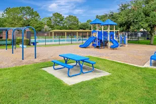 146 Bayou Bend Dr, League City, TX 77573 - Photo 33