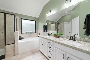 3825 Enchanted Timbers Ln, Spring, TX 77386 - Photo 17