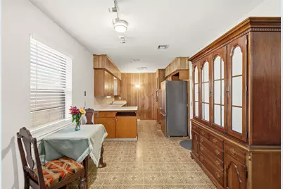 12214 Hillcroft Avenue, Houston, TX 77035 - Photo 7