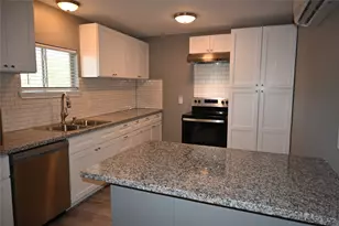 510 Glen Cove St, Kemah, TX 77573 - Photo 3