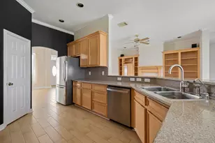 8022 Duffield Ln, Houston, TX 77071 - Photo 7