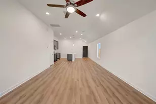 633 Falling Cave Dr, Willis, TX 77378 - Photo 3