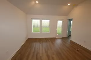 633 Falling Cave Dr, Willis, TX 77378 - Photo 3