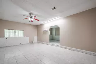 412 Kentucky St, Liberty, TX 77575 - Photo 23