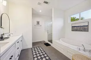 1329 Richelieu Ln, Houston, TX 77018 - Photo 19