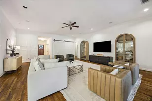 1329 Richelieu Ln, Houston, TX 77018 - Photo 7