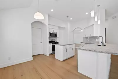 1834 Kessler Park Court, Houston, TX 77047 - Photo 17