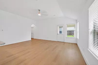 1834 Kessler Park Court, Houston, TX 77047 - Photo 21
